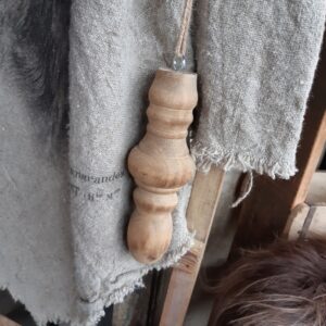 Oud houten Ornament/Toefhanger | met ophanglus