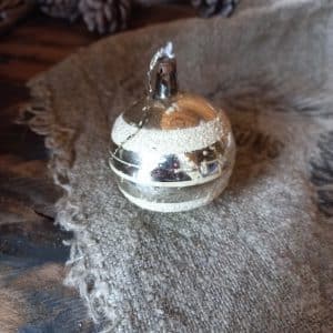 Oude Glazen kerstbal | Zilver/Wit ( K006 )