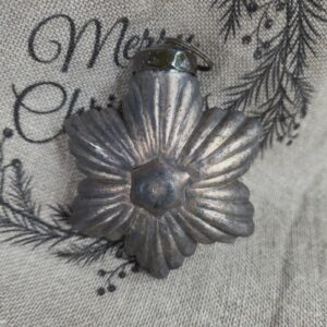 Sobere Glazen Hanger Bloem Grijs 7,5cm
