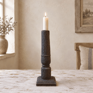 Oude Sobere Houten Kandelaar 31cm