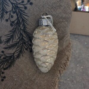 Oude Glazen Kerstbal/Dennenappel | Zilver/Wit 7,5cm (79)