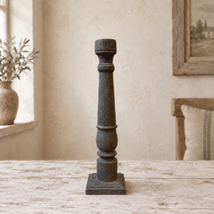 Oude Sobere Houten Kandelaar 40cm