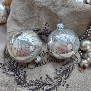 Glazen Kerstbal Klokjes | Zilver/Glitter 6,5cm (81)