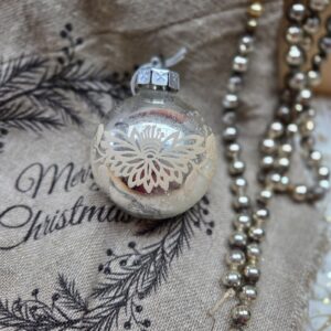 Glazen Kerstbal | Zilver/Wit Geverfd | 6,5cm (82)